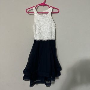 Little girls formal dress size 5